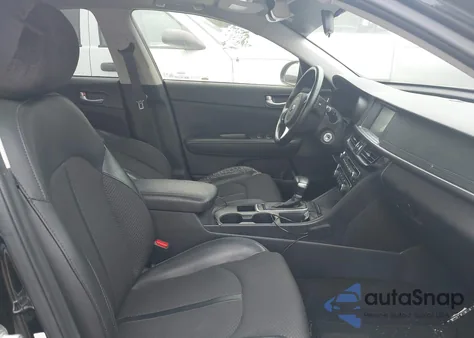 2018 Kia Optima S z USA, uszkodzony, nr VIN 5XXGT4L38JG246863